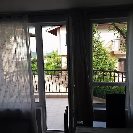Ecostar 12 Apartements روغاشيفو